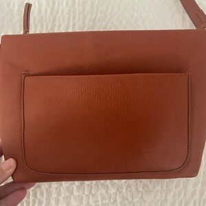 Universal Thread Crossbody Bag Deep Orange w/Adjustable Strap & Gold Details, OS